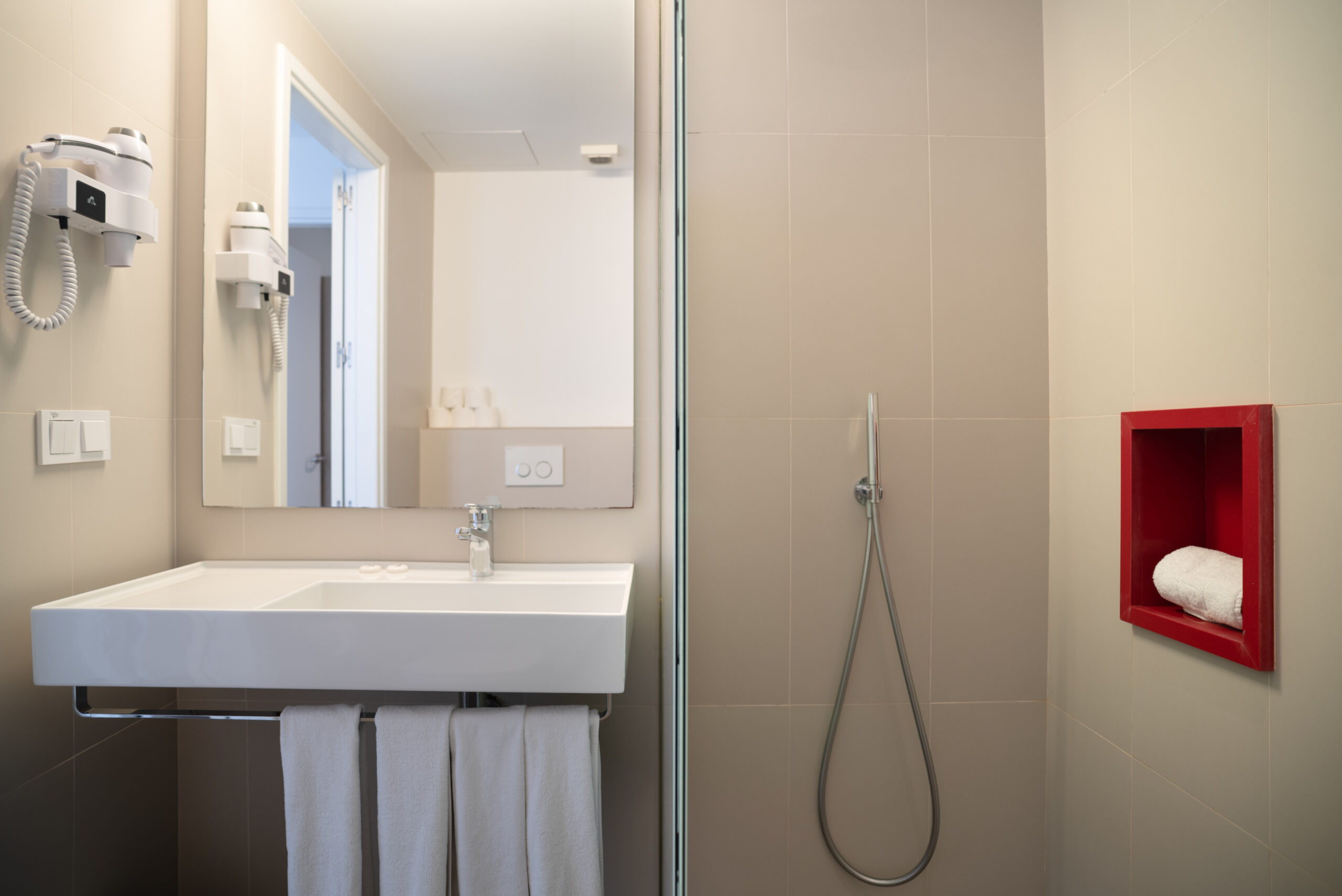 The bathroom of the comfort 4 bedroom 2 bathroom apartment at Club La Santa.